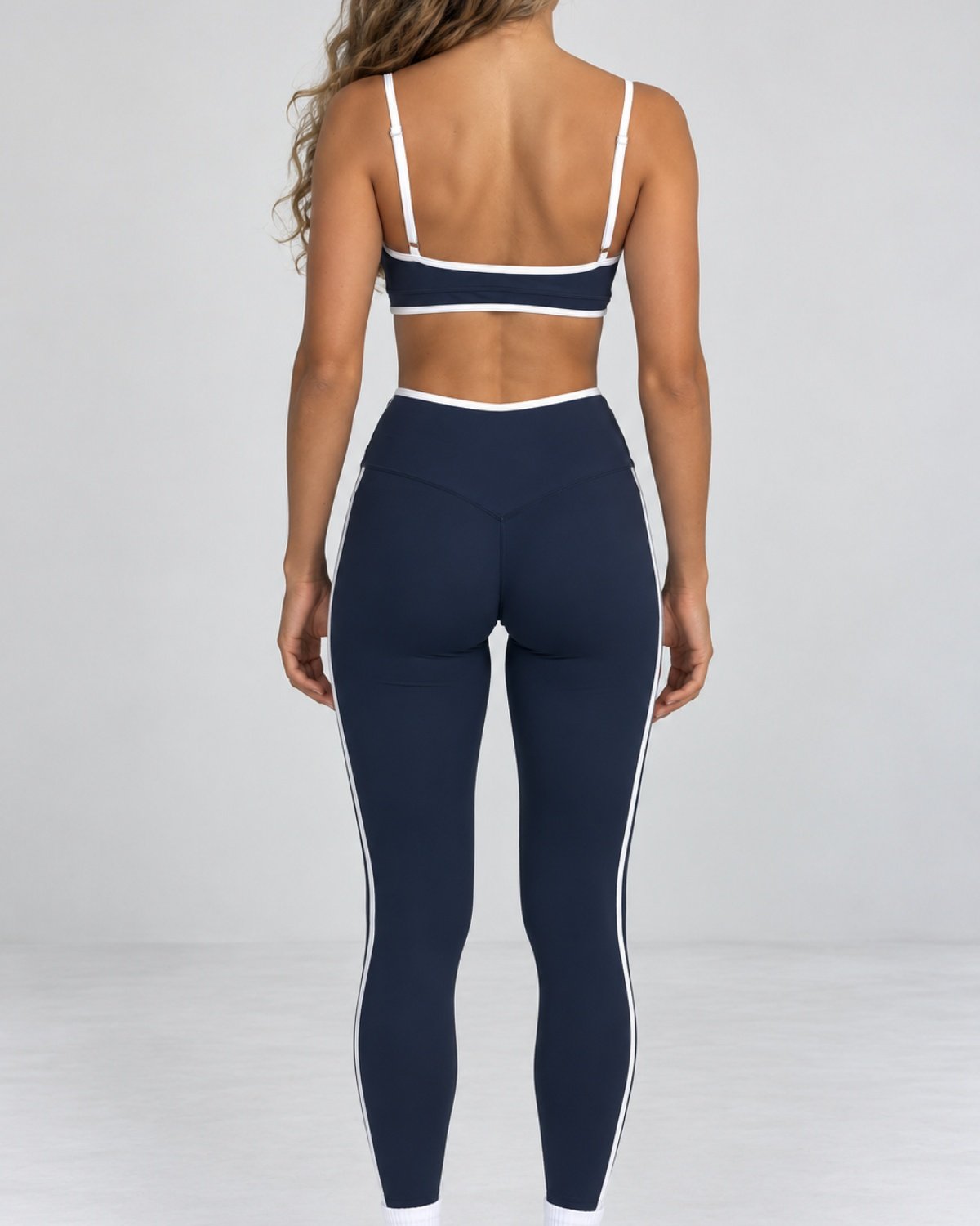 The Riviera Contour Set — image 2