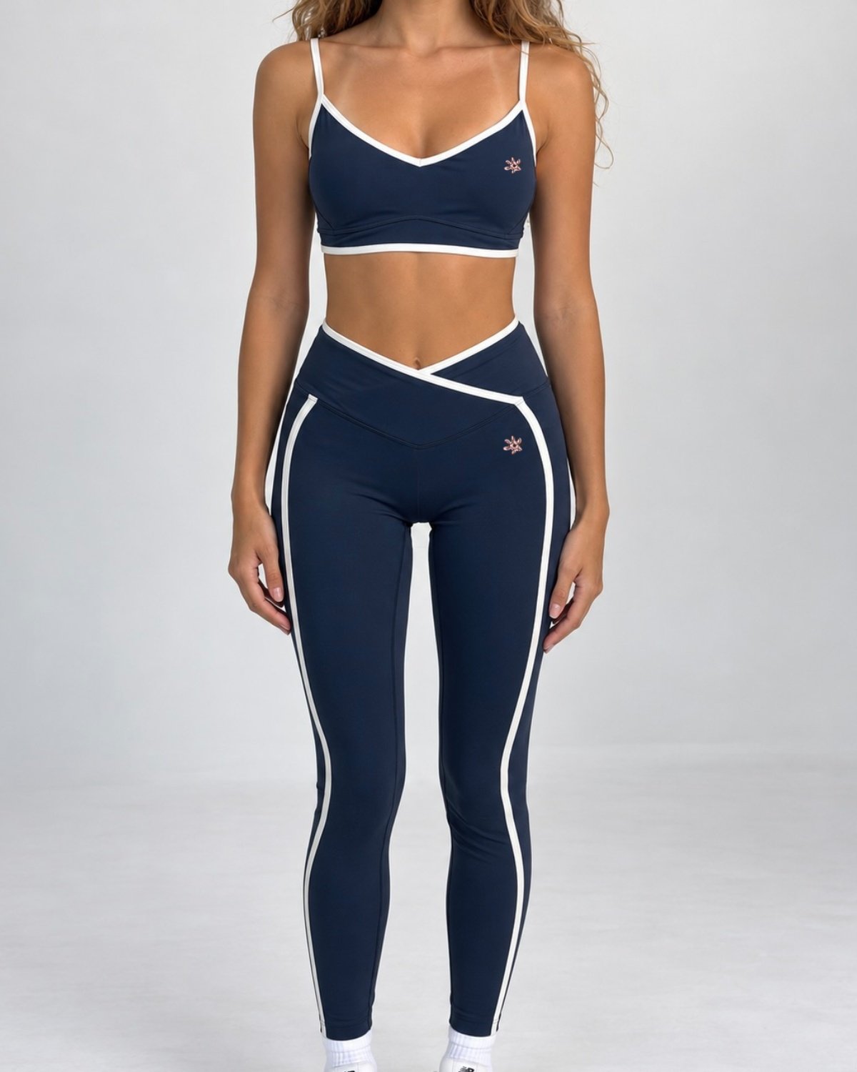 The Riviera Contour Set